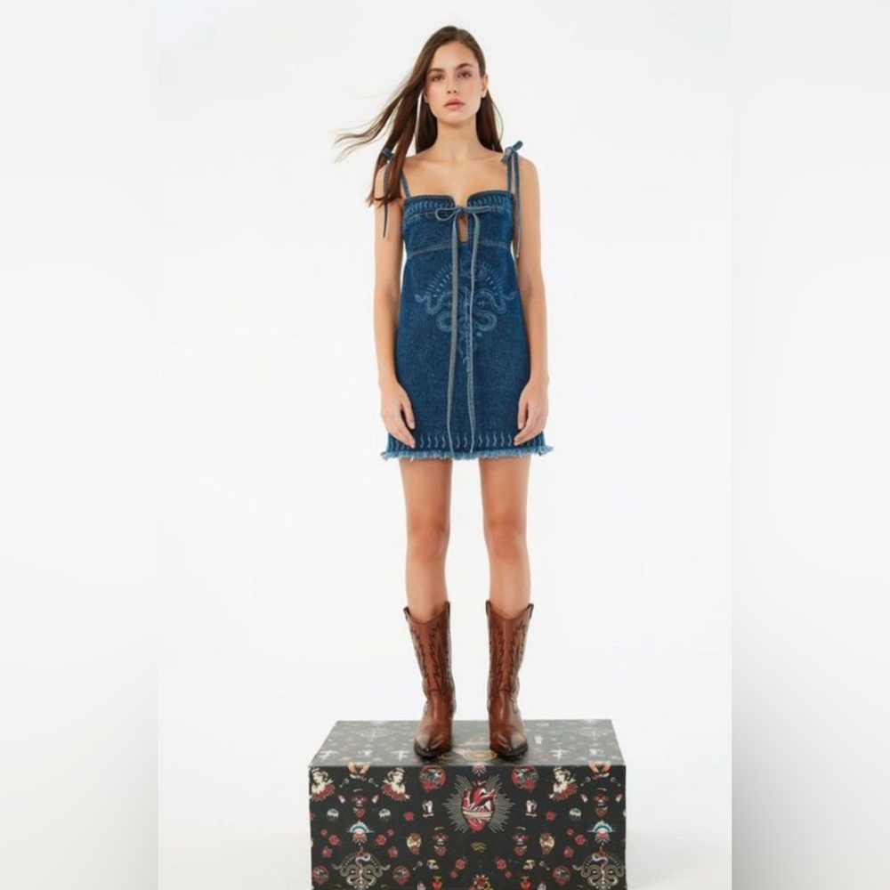 Zeynep Tosun x Trendyol Women Regular Denim Dress 34